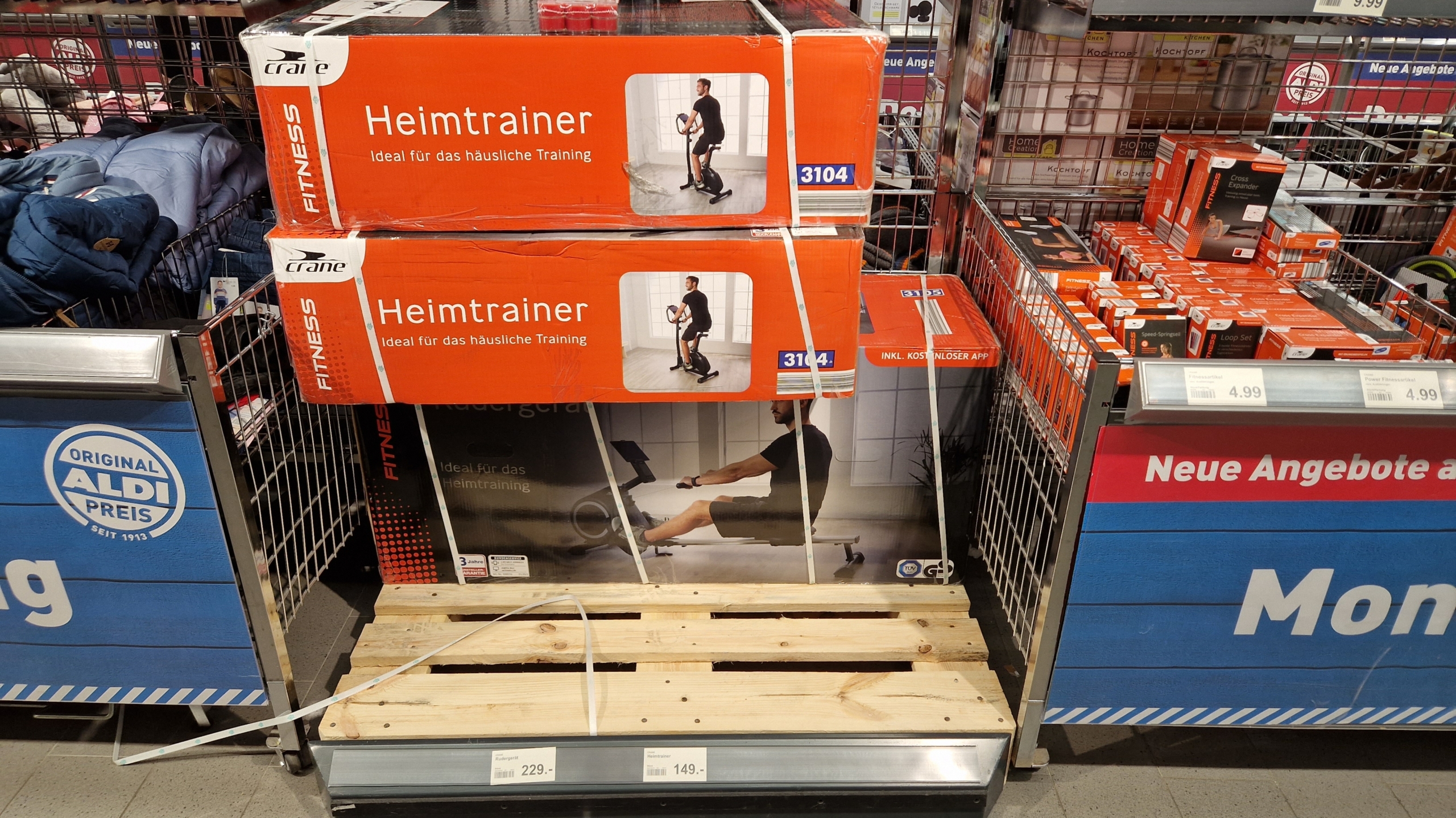 ALDI Nord heimtrainer Angebot von CRANE im januar 2023